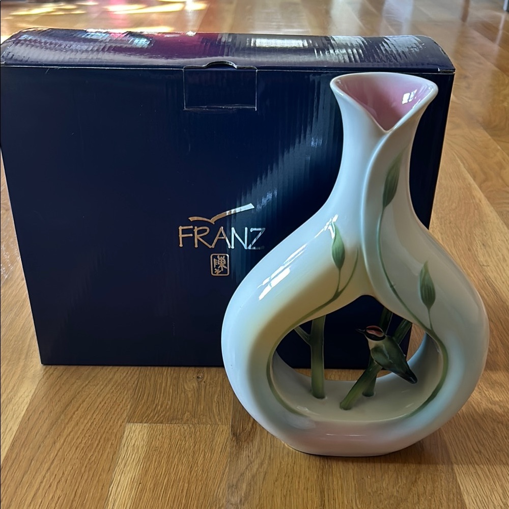 Franz “Bamboo Song Bird” Design 10” Vase